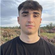 Mi nombre es Adrián. Estoy preparado para dar clase a alumnos de cualquier curso de primaria. Durante mi formación me he especializado en la enseñanza del inglés, sin embargo, estoy capacitado para impartir clases de cualquier materia (por ejemplo: matemá